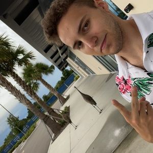 Meet your Posher, Alex